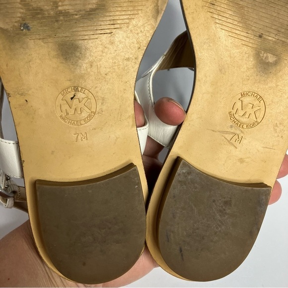 Michael Kors Suki charm t strap sandals size 7 - Picture 7 of 8